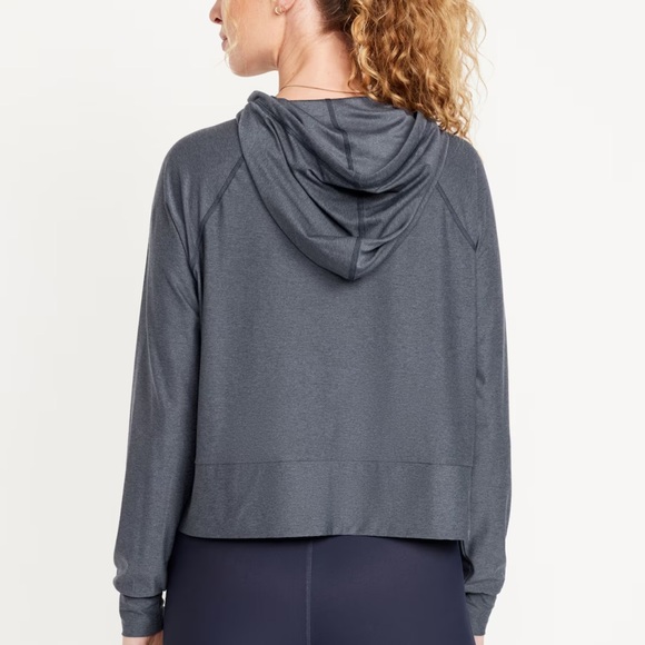 NWT OLD NAVY CloudMotion Crop Hoodie COLOR DUSK NAVY - Picture 2 of 3